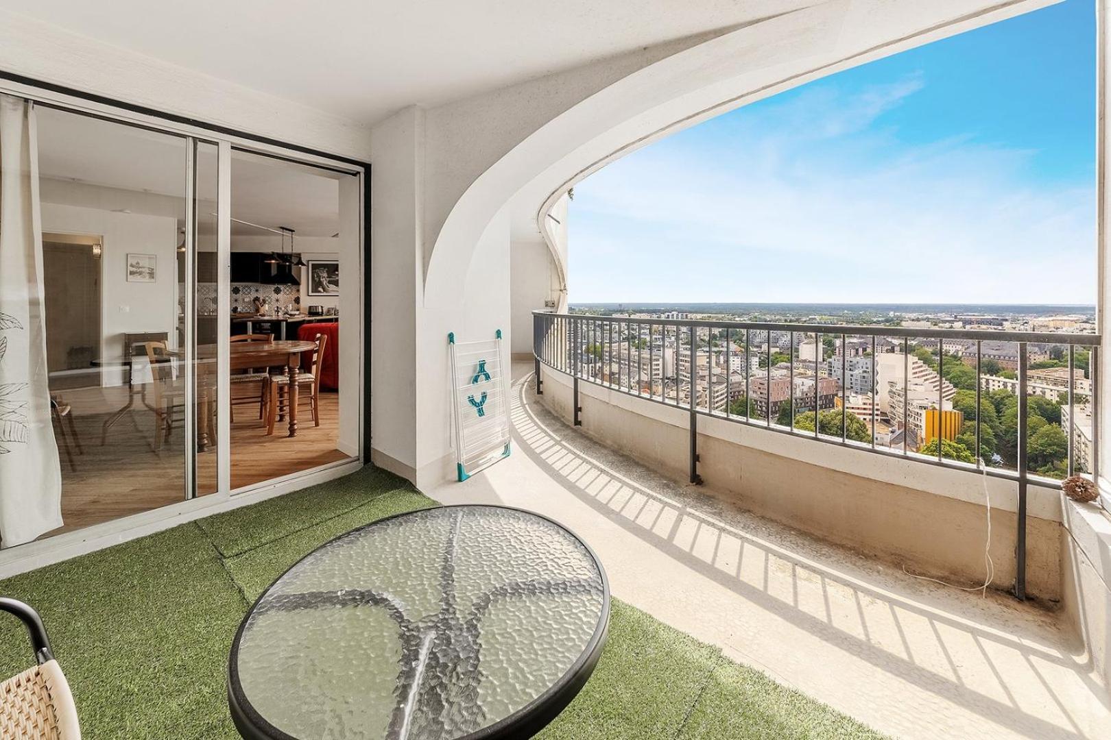 Bellevue, Appartement T2, Terrasse & Parking Rennes Eksteriør bilde